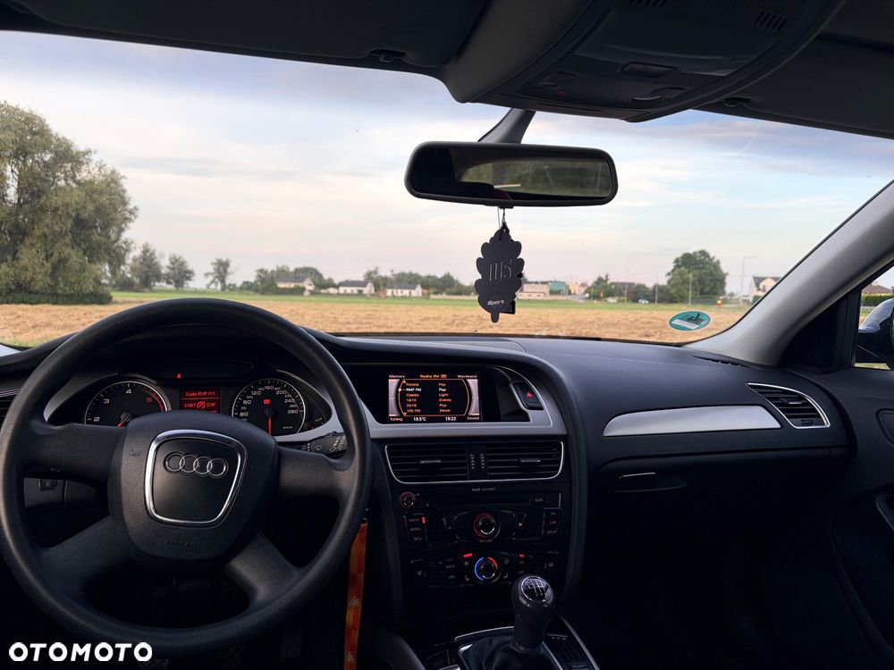 Audi A4 Avant - 16