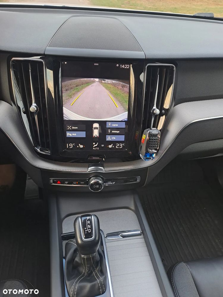 Volvo XC 60 T4 Geartronic RDesign - 25