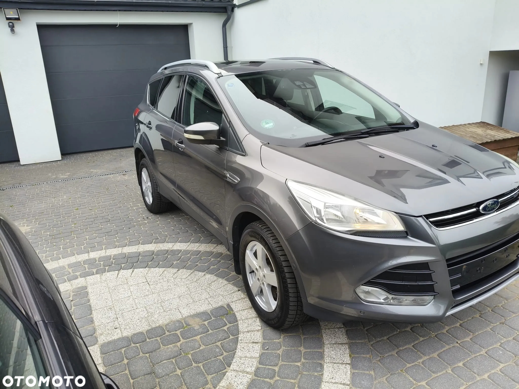 Ford Kuga 2.0 TDCi 4x4 Titanium - 3