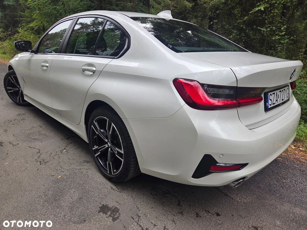 BMW Seria 3 318d - 3