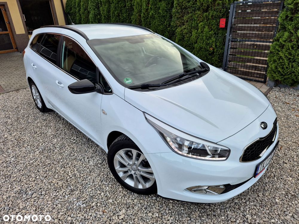 Kia Ceed 2013 photo 3