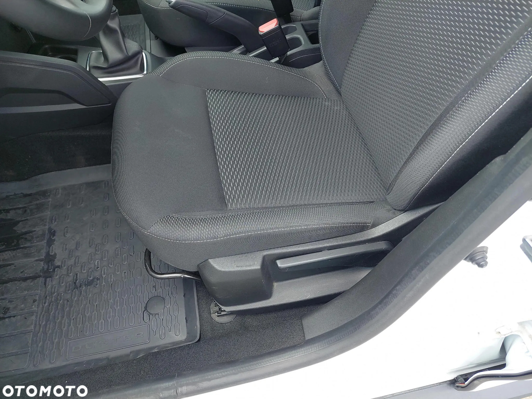 Dacia Duster 1.3 TCe FAP SL Look EU6d - 14