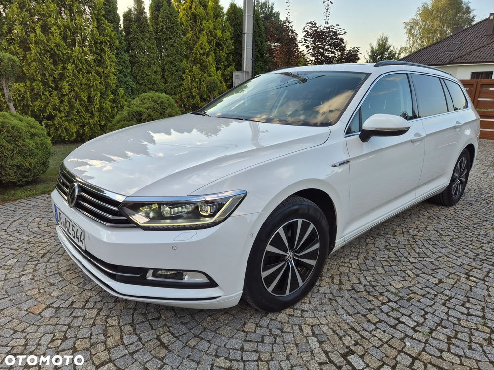 Volkswagen Passat - 2