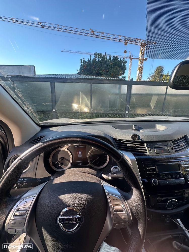 Nissan Navara 2.3 dCi CD 4WD N-Connecta - 8