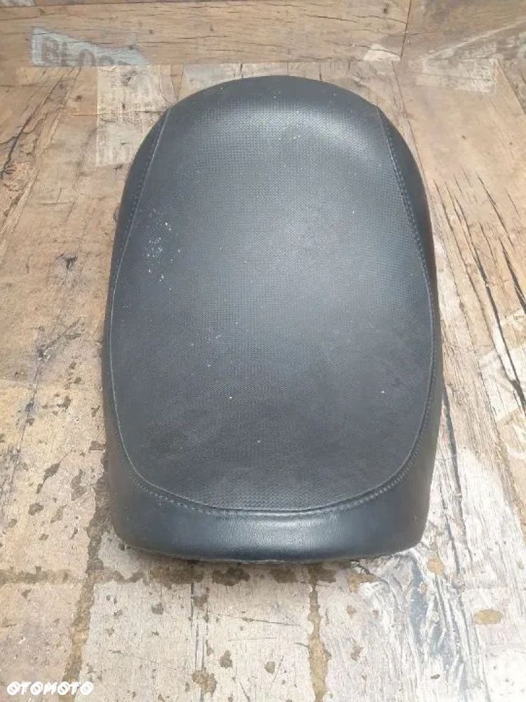 Siedzenie kierowcy Harley Davidson V-rod - 4