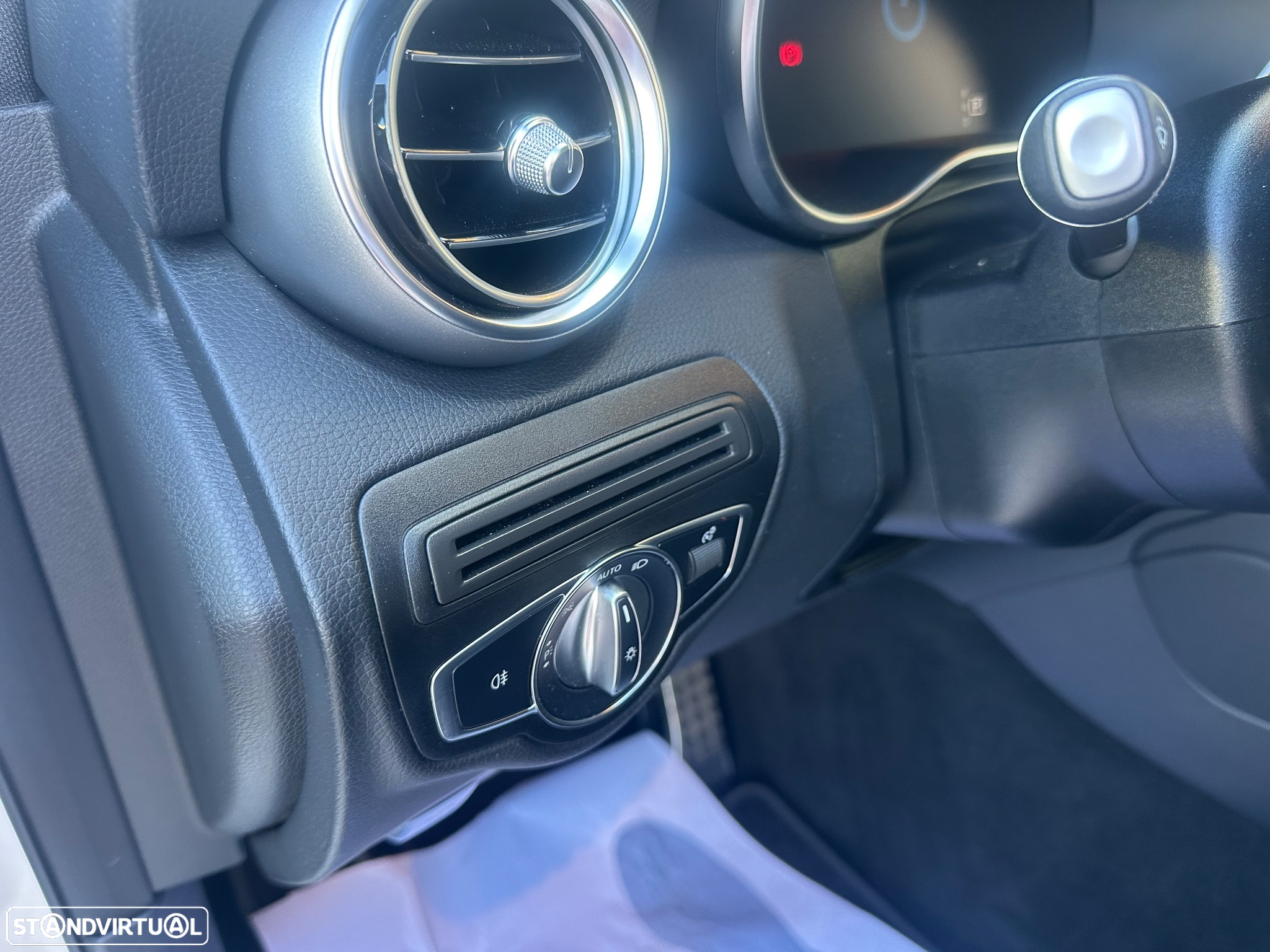Mercedes-Benz GLC 300 Coupe de 4Matic - 14