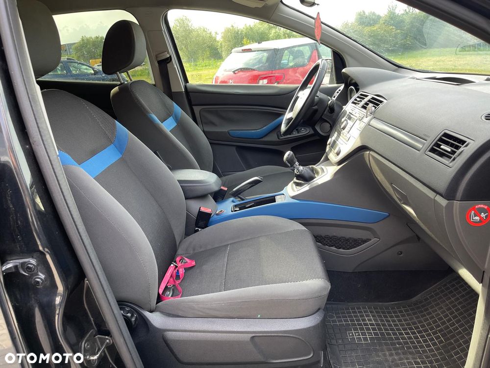 Ford Kuga - 23