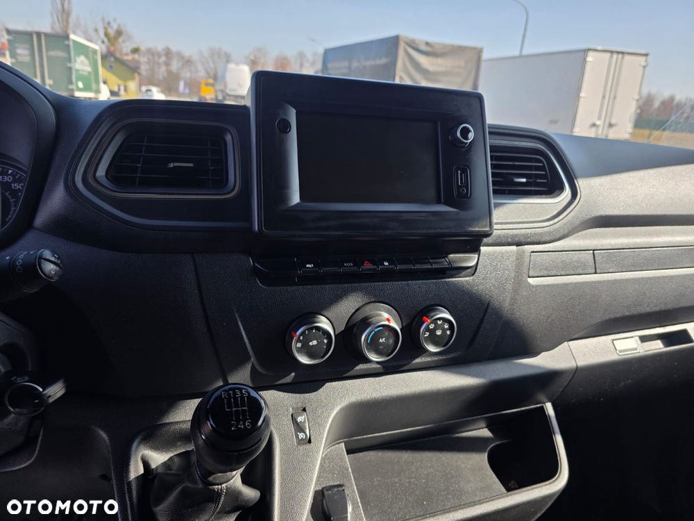 Renault Master - 11