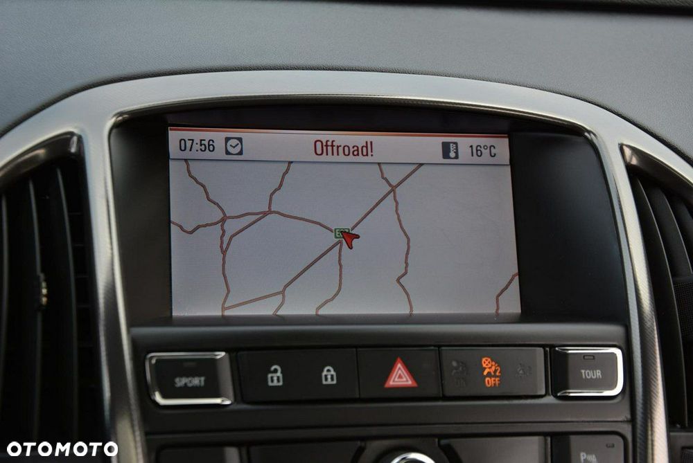 Opel Astra 1.4 Turbo Cosmo - 25