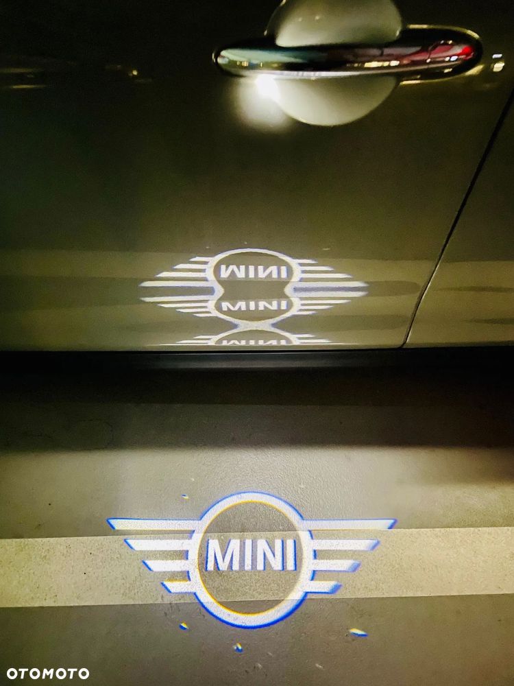 MINI Cooper Standard - 18