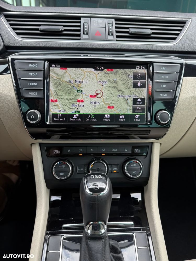 Skoda Superb 2.0 TDI DSG L&K - 32