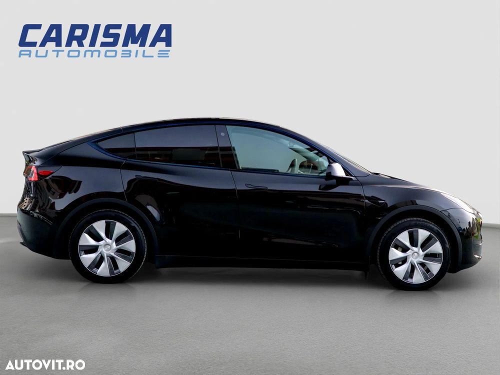 Tesla Model Y Long Range RWD Premium - 2