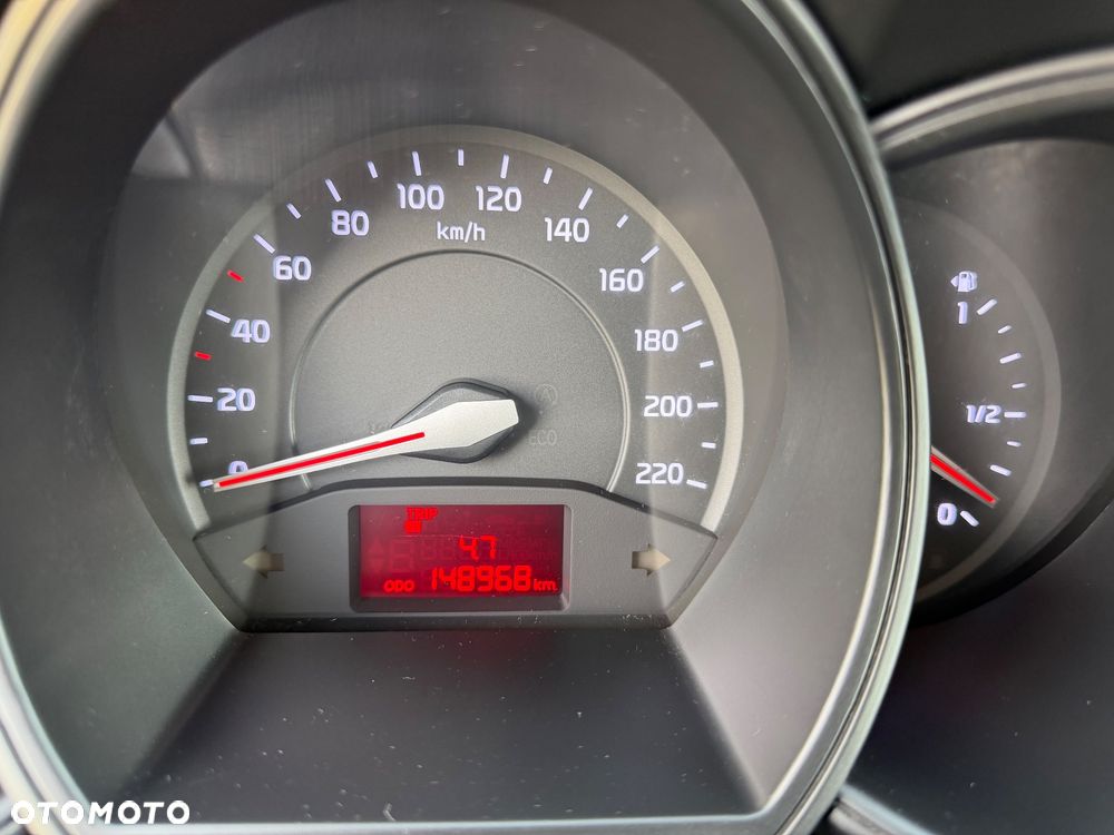 Kia Rio - 22
