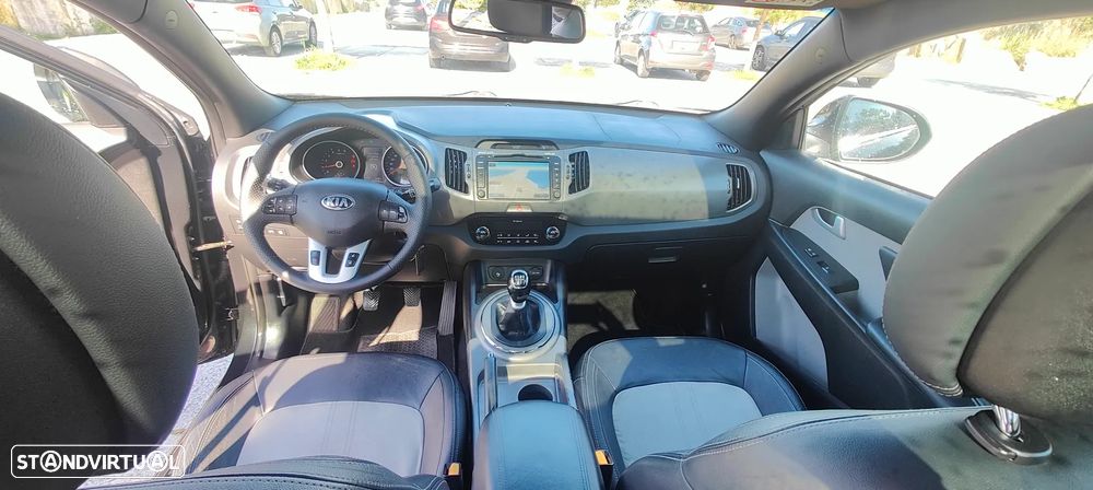 Kia Sportage - 11