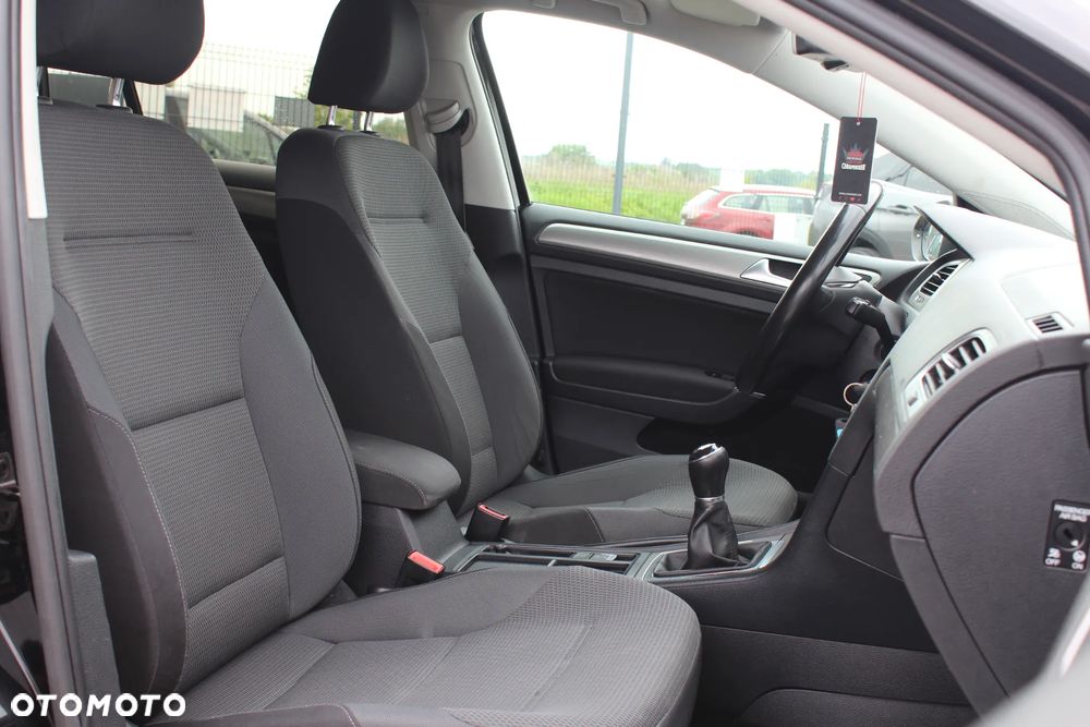 Volkswagen Golf 1.4 TSI BMT Comfortline - 19