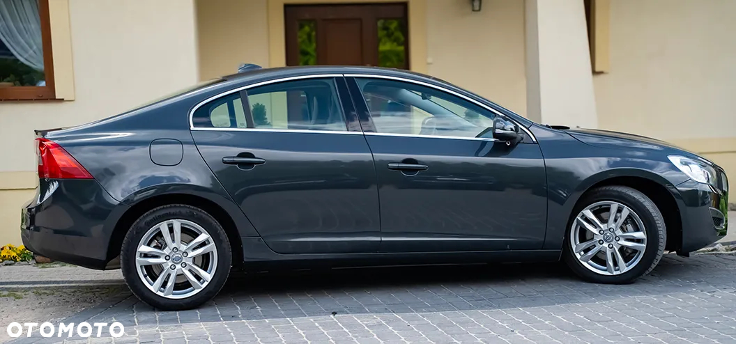Volvo S60 2.0T Powershift Summum - 18