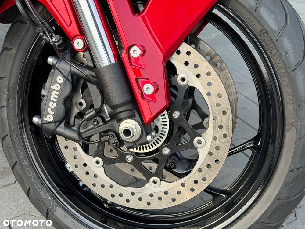 Suzuki GSX 1000 - 20