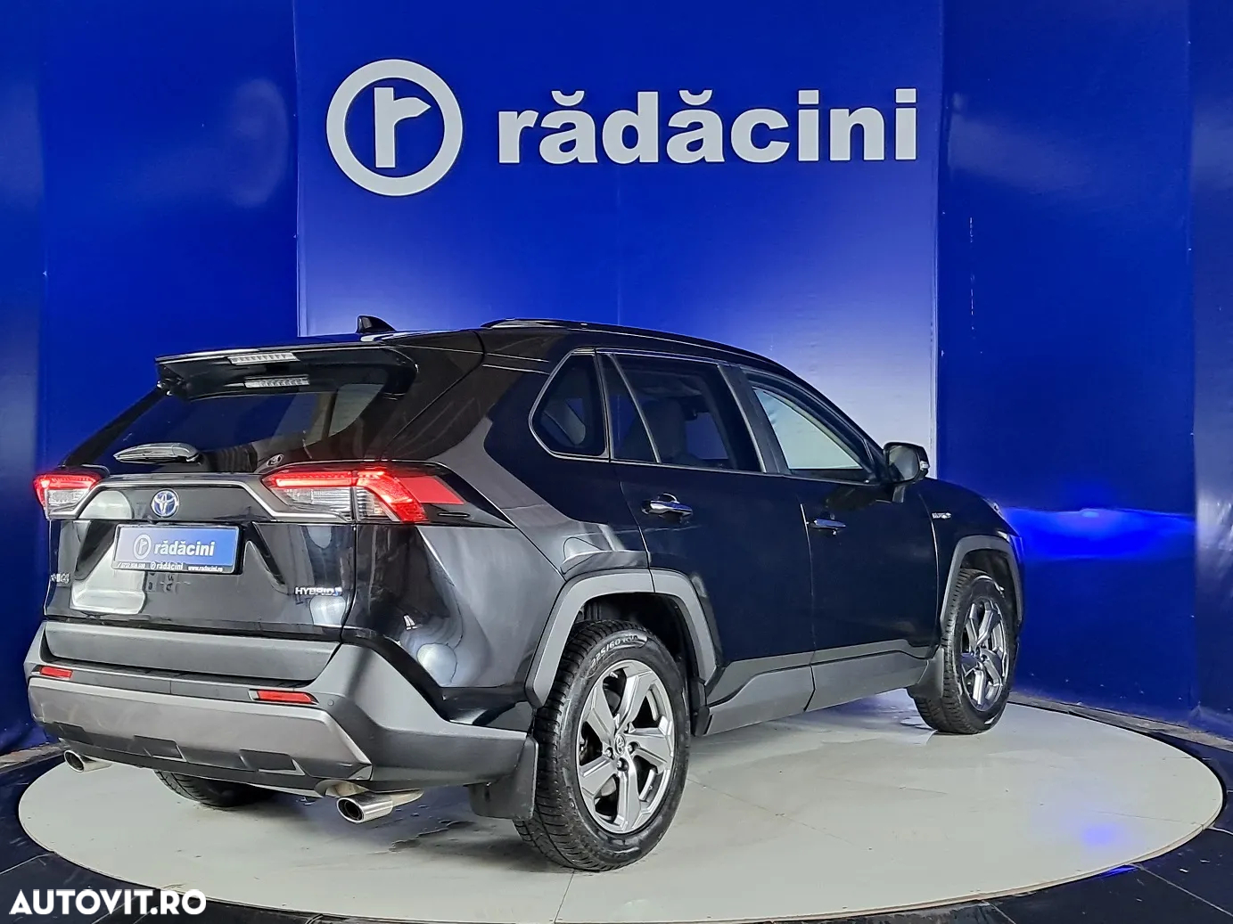 Toyota RAV4 - 7