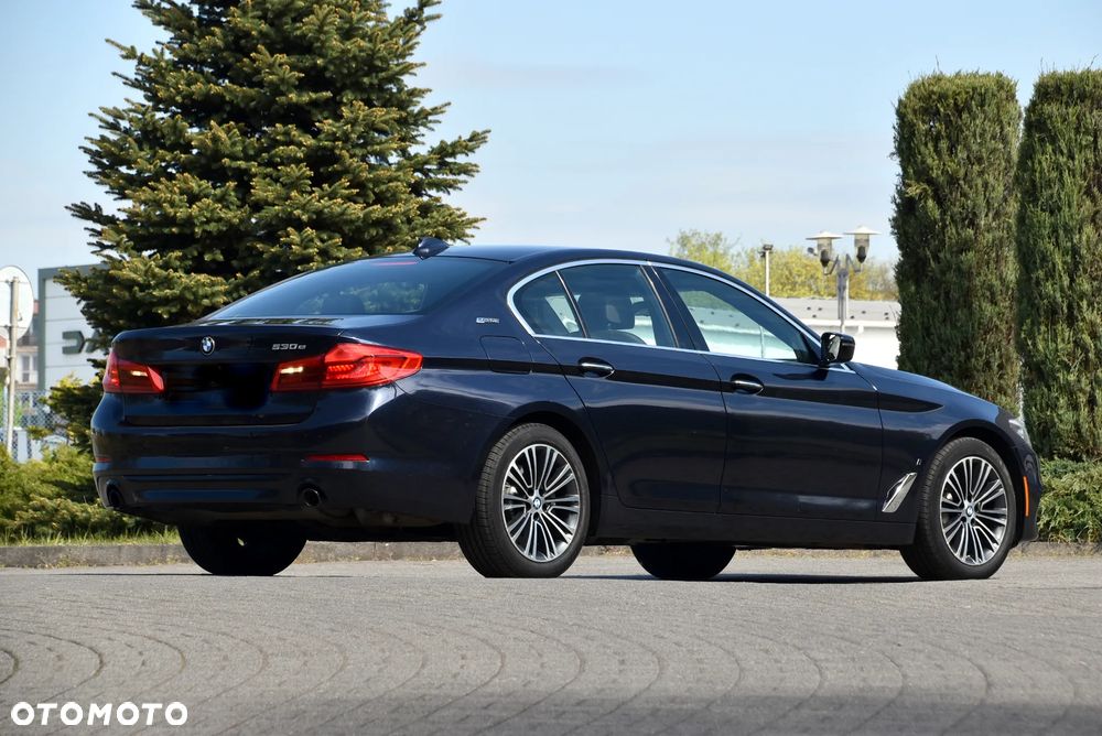 BMW Seria 5 530e iPerformance xDrive Luxury Line - 5
