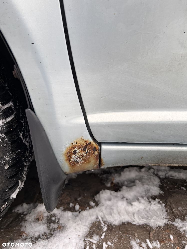 Toyota Yaris 1.3 Terra - 17