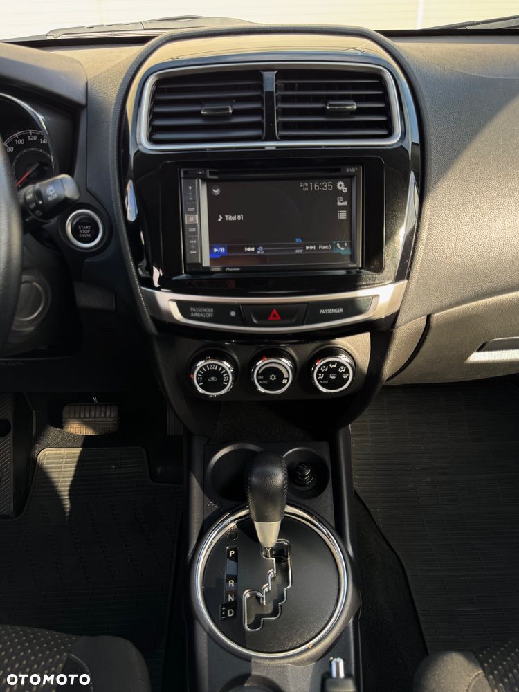 Mitsubishi ASX 2.2 DI-D 4WD Automatik Comfort Edition - 17