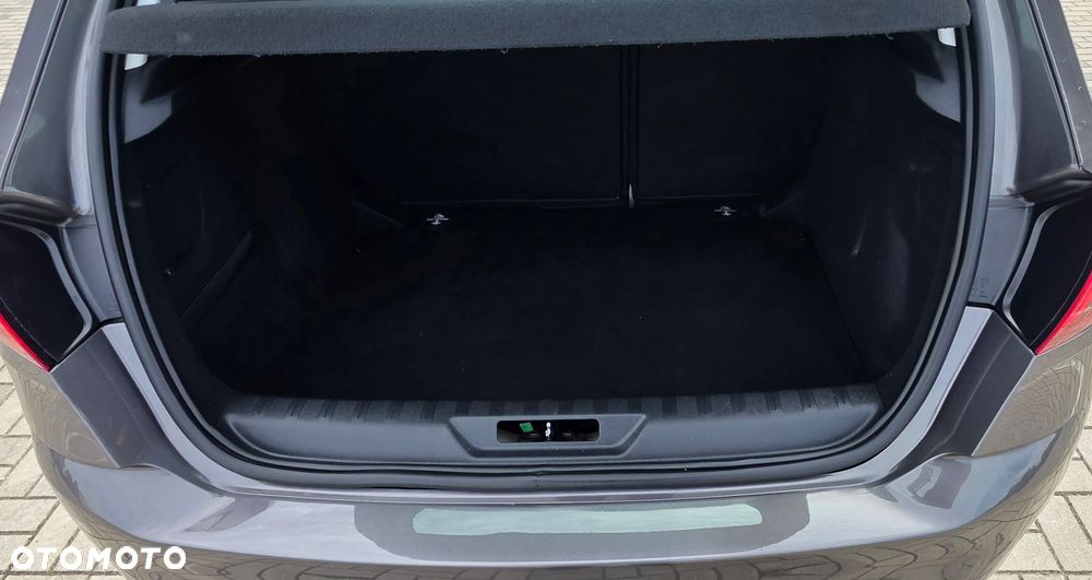 Peugeot 308 1.2 PureTech GPF Active S&S EAT8 - 16