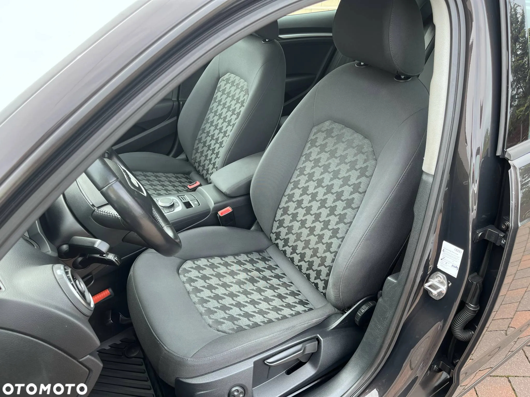 Audi A3 1.6 TDI Attraction S tronic - 16