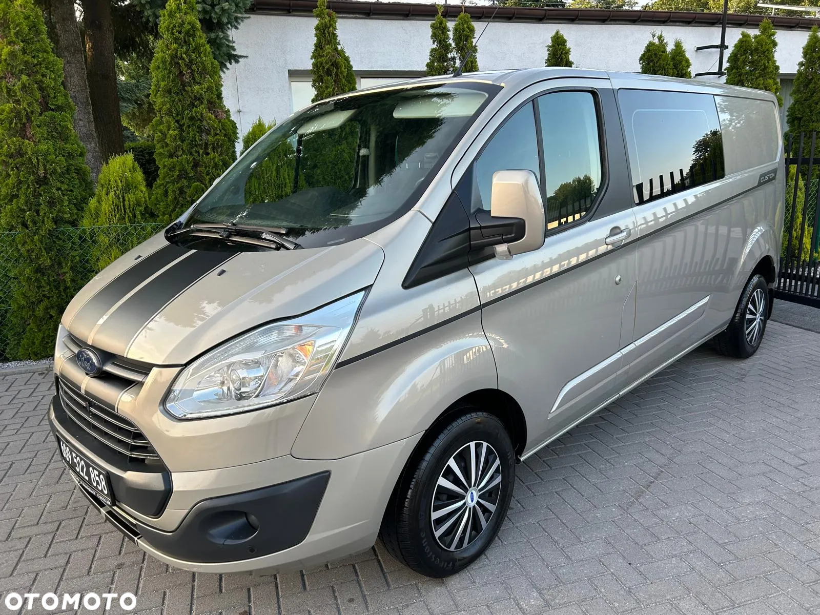 Ford Transit Custom 290 L2H1 Ambiente - 2