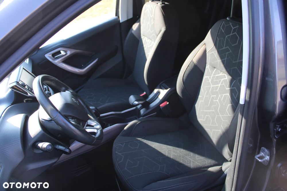 Peugeot 2008 1.2 VTi Allure - 20