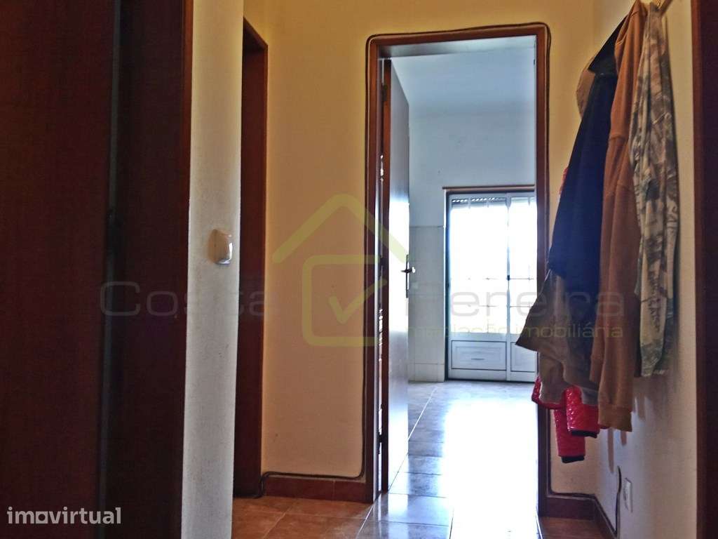 Moradia T3 +1 com espaço exterior e vista campo a minutos das Praias - Grande imagem: 5/26
