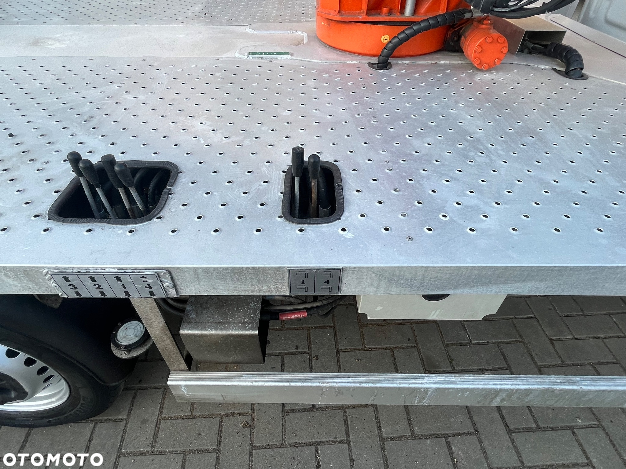 Iveco Podnośnik Koszowy Zwyżka 18 metrów Multitel MT182 Kosz 250KG!!! 13 M w Bok ! UDT BDB Stan jak Wumag Ruthmann GSR - 20