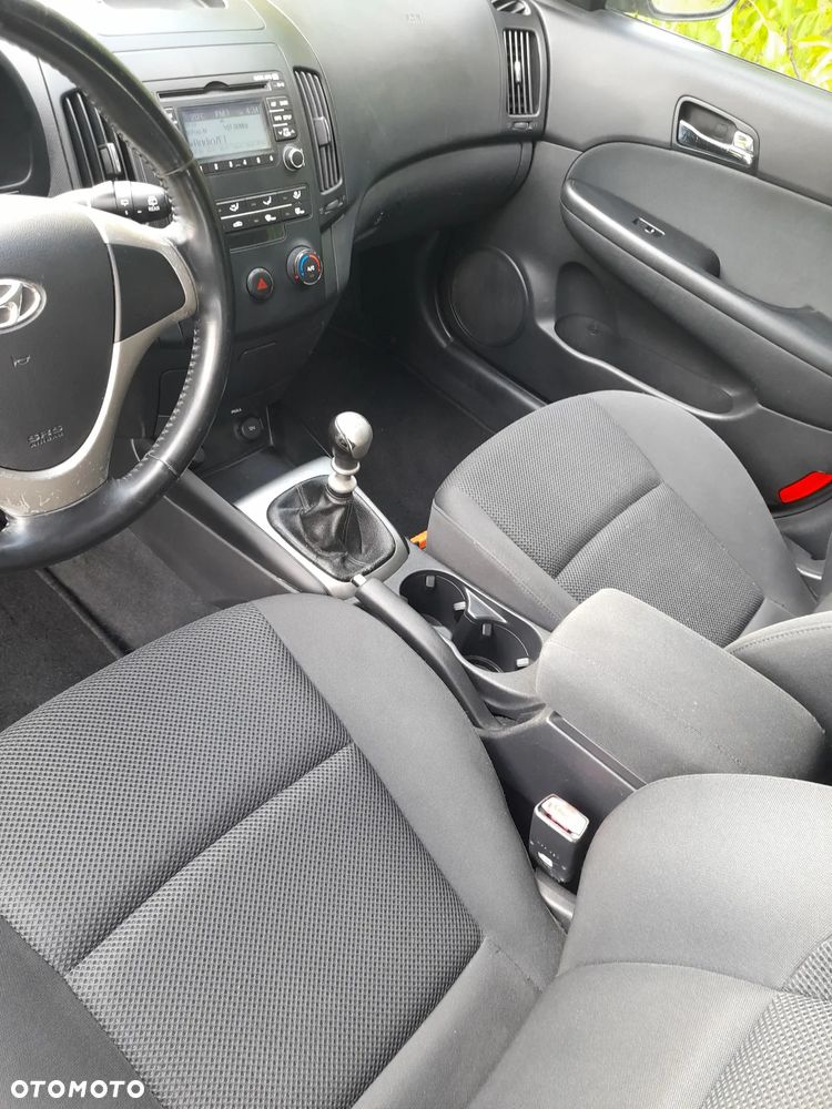Hyundai i30 1.6 Classic + - 3