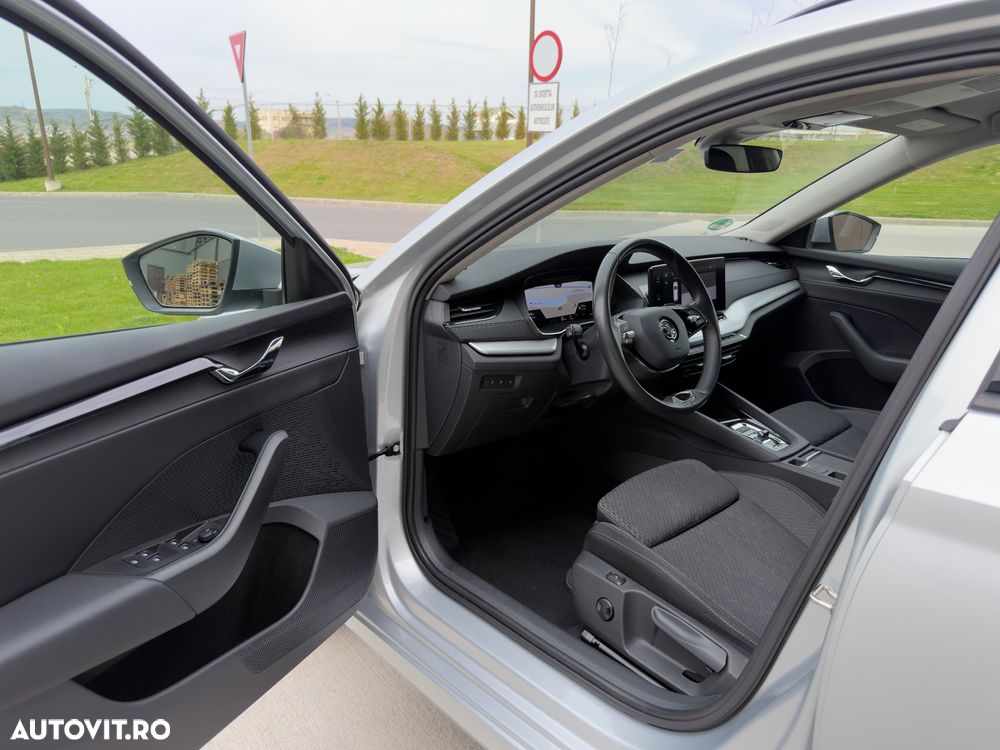 Skoda Octavia 2.0 TDI DSG Clever - 22