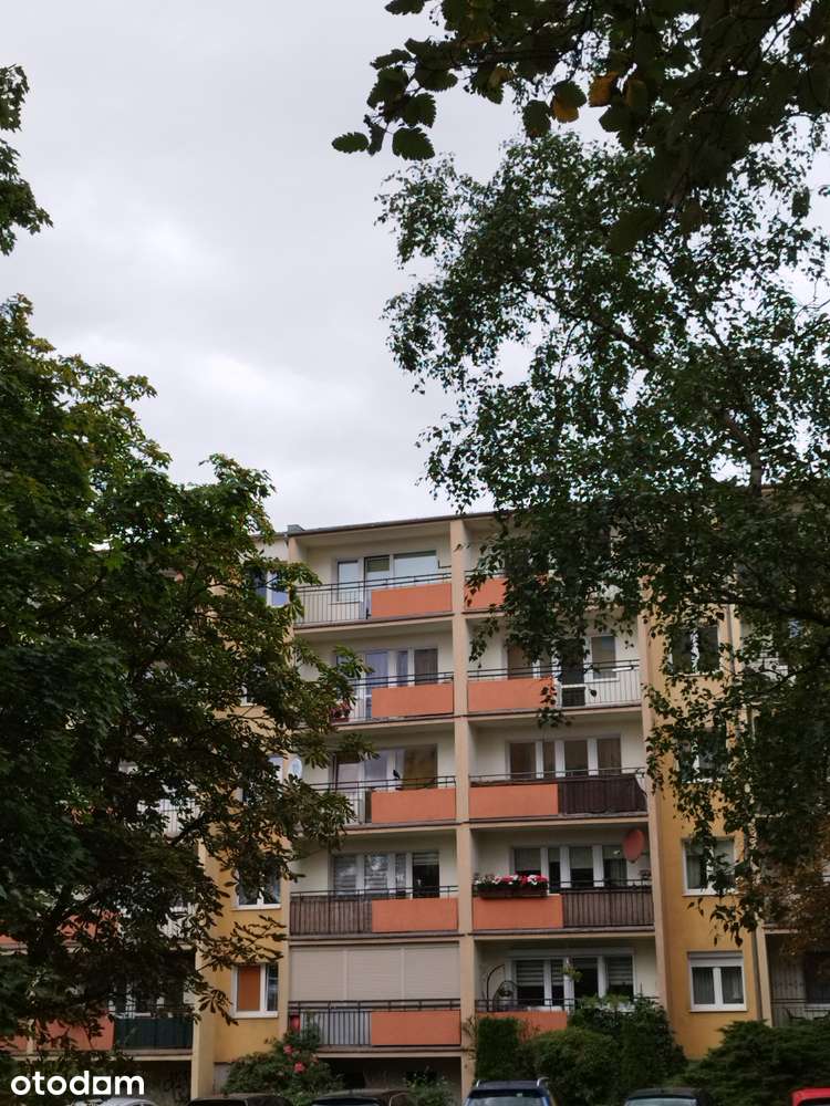 Mieszkanie 2 pokojowe na Winiarach, ul. Gen. St. Maczka z balkonem