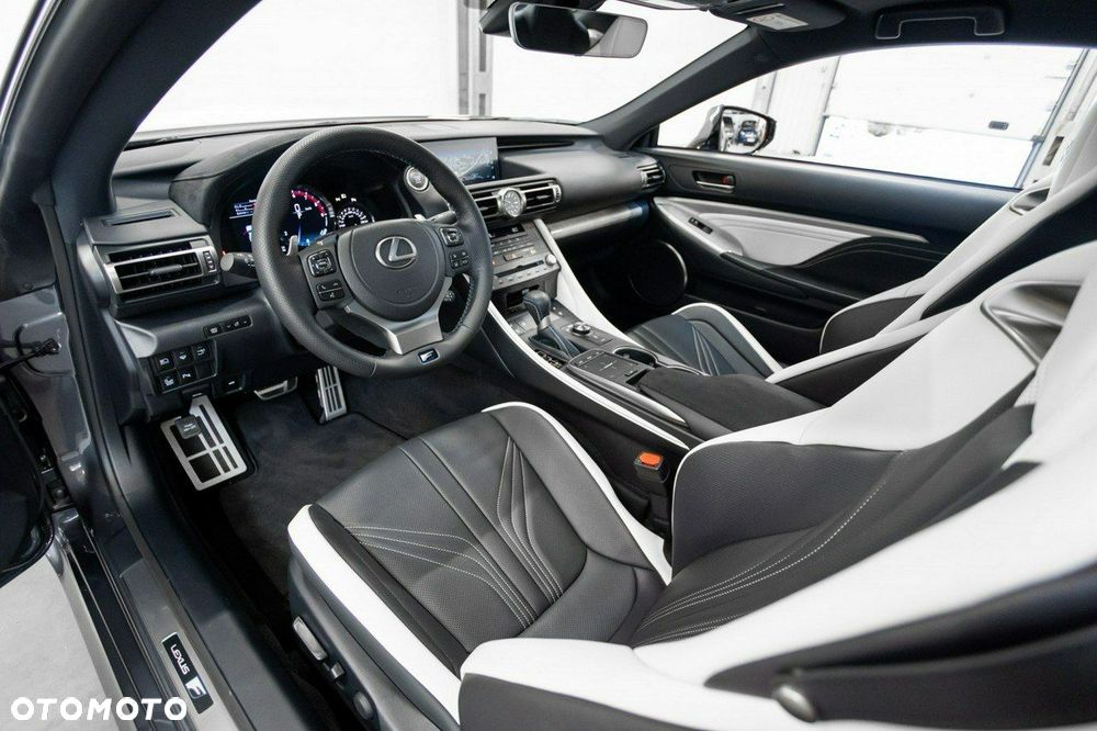 Lexus RC - 23