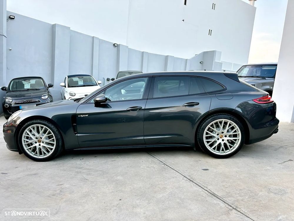 Porsche Panamera Sport Turismo 4 E-Hybrid 10 Years Edition - 6