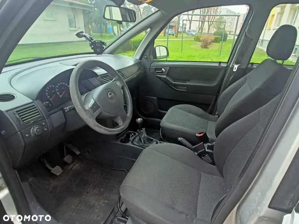 Opel Meriva - 8