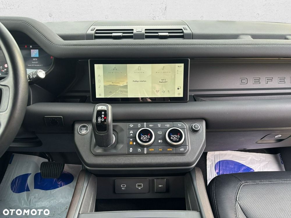 Land Rover Defender - 19