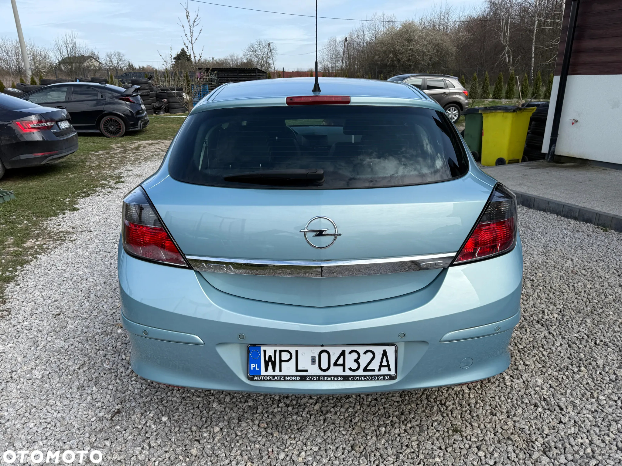 Opel Astra III GTC 1.6 Cosmo - 14