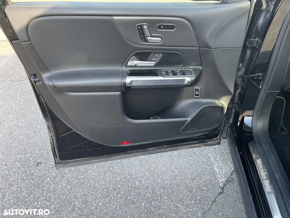 Mercedes-Benz GLB - 9