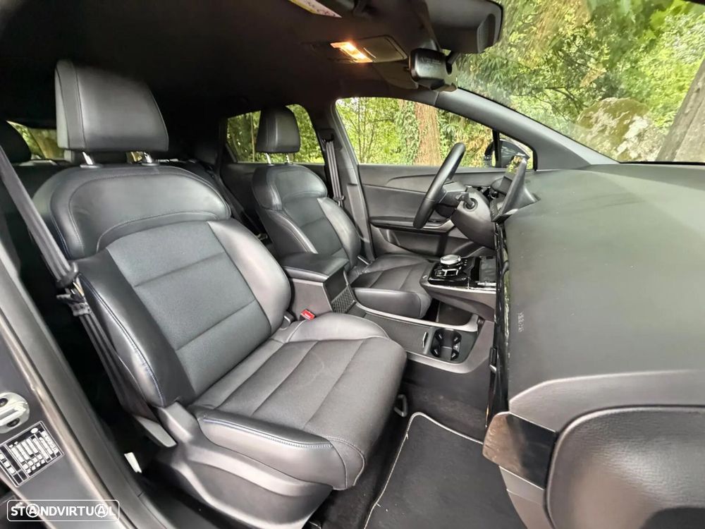 MG MG4 77 kWh Extended Range Luxury - 24