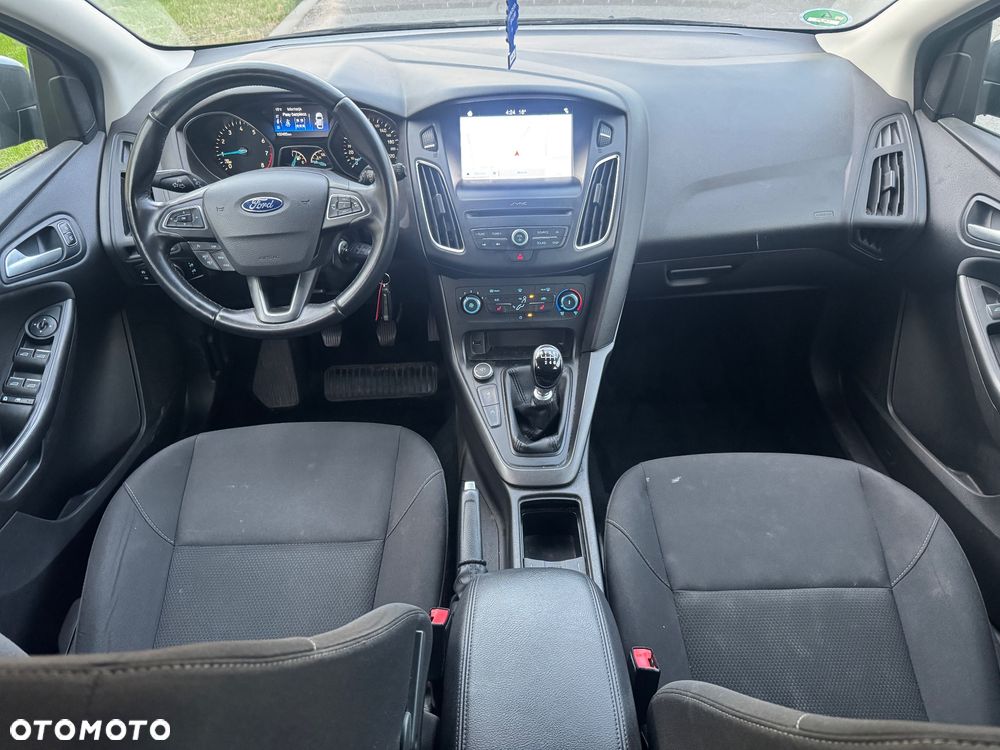 Ford Focus - 11