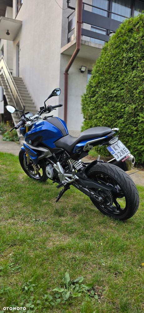 BMW G - 7
