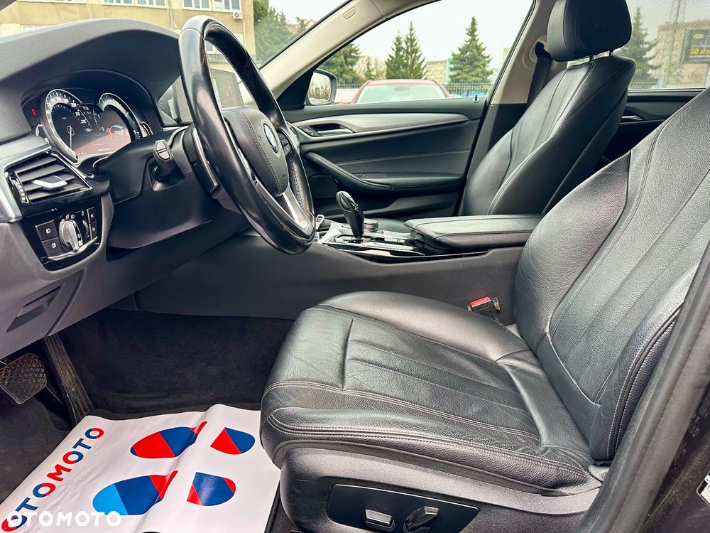 BMW Seria 5 520d - 14