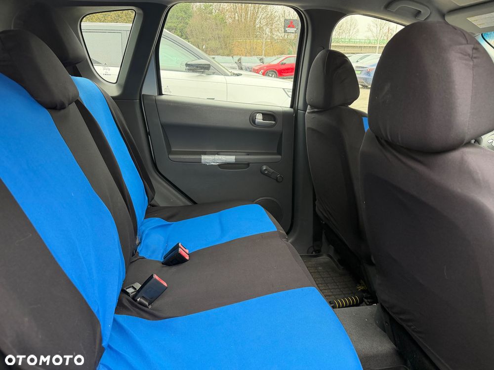 Mitsubishi Colt 1.1 Invite - 11