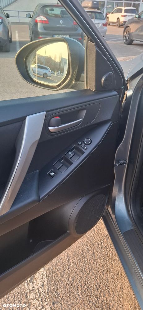 Mazda 3 1.6 Navi + - 11