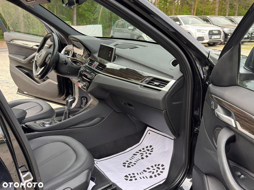 BMW X1 xDrive25i xLine - 14
