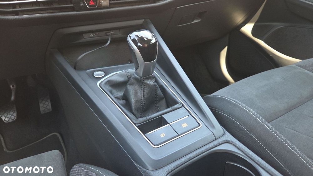 Volkswagen Golf - 27