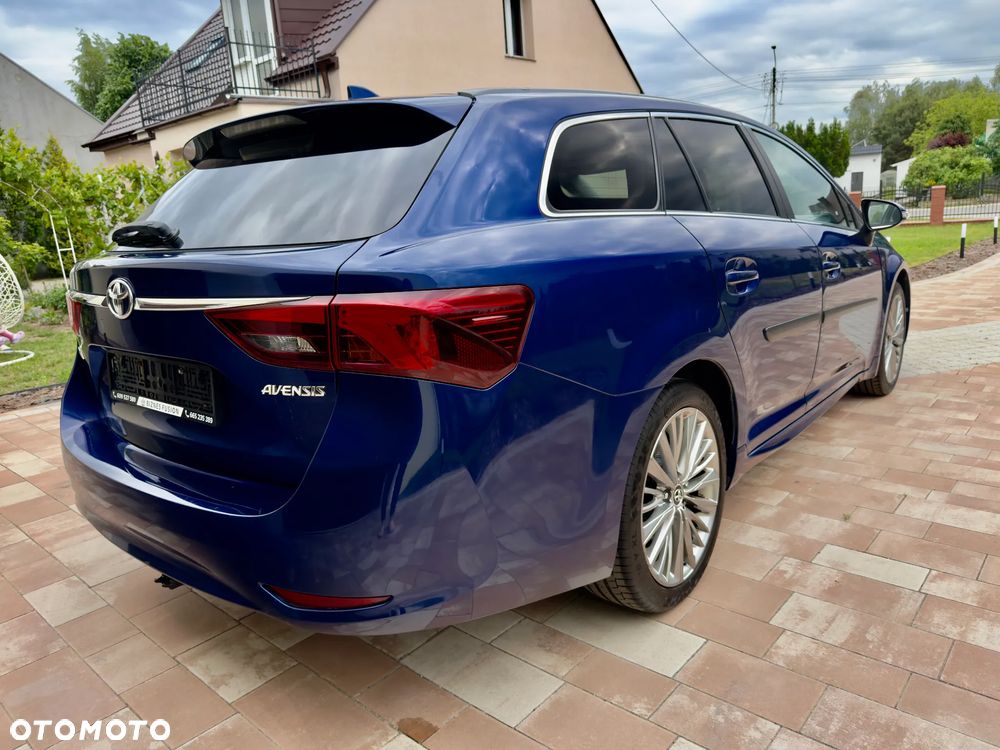 Toyota Avensis 1.8 Premium - 14