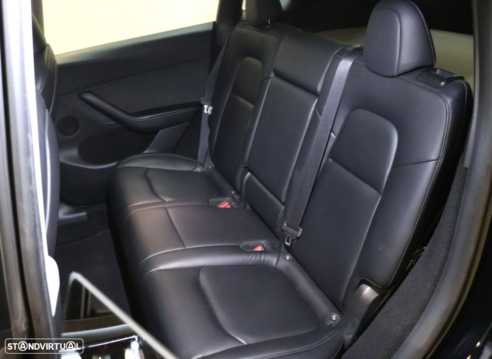 Tesla Model Y Long Range Tração Integral - 32